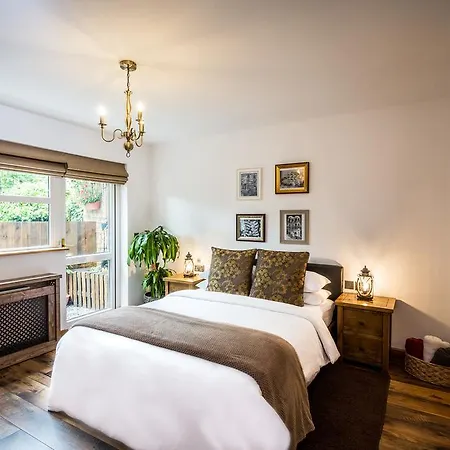 Rose Cottage B&B-2